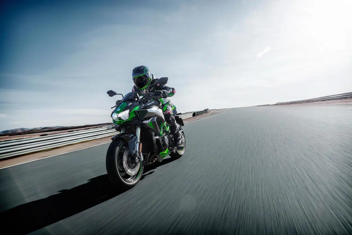 Kawasaki Z H2 SE: novità 2021 (12)