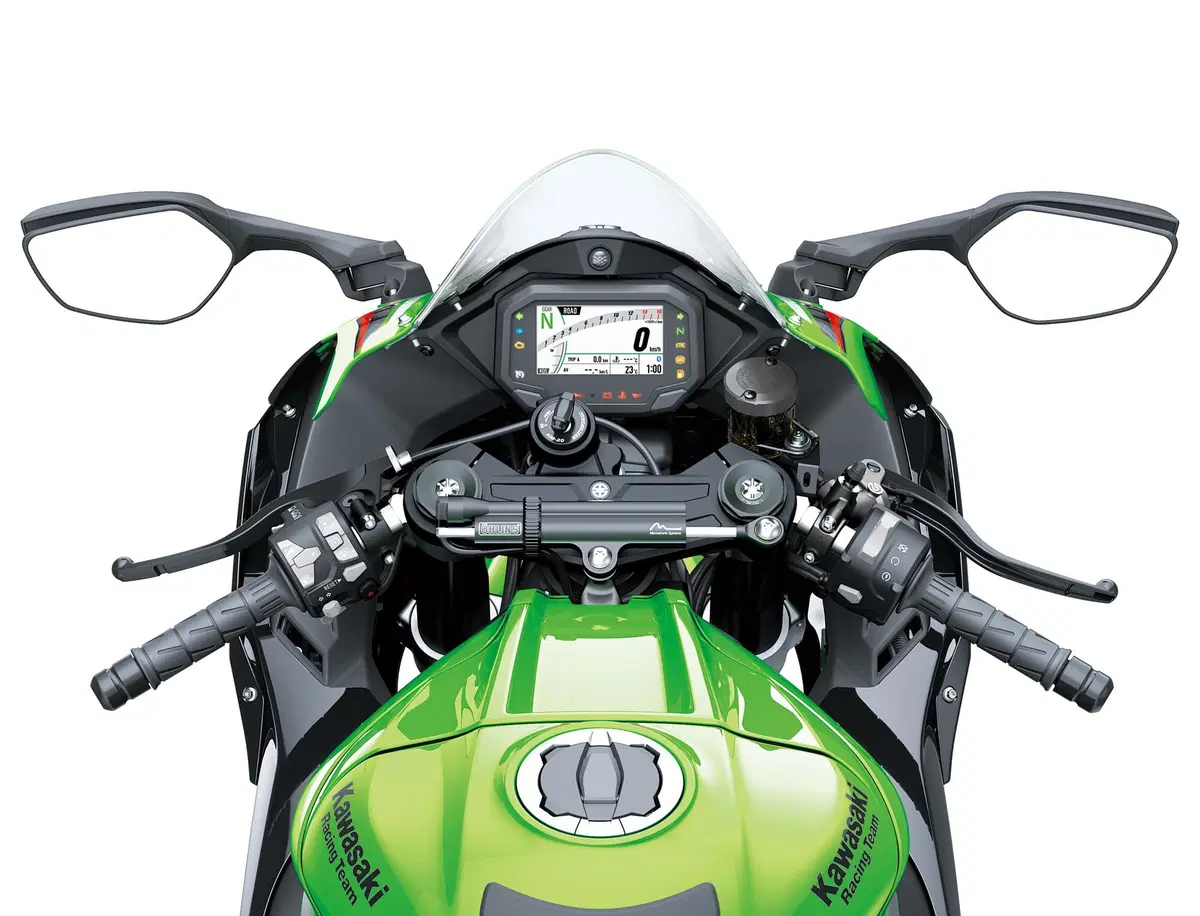 Kawasaki Ninja ZX-10R 2021. Le foto e le novità