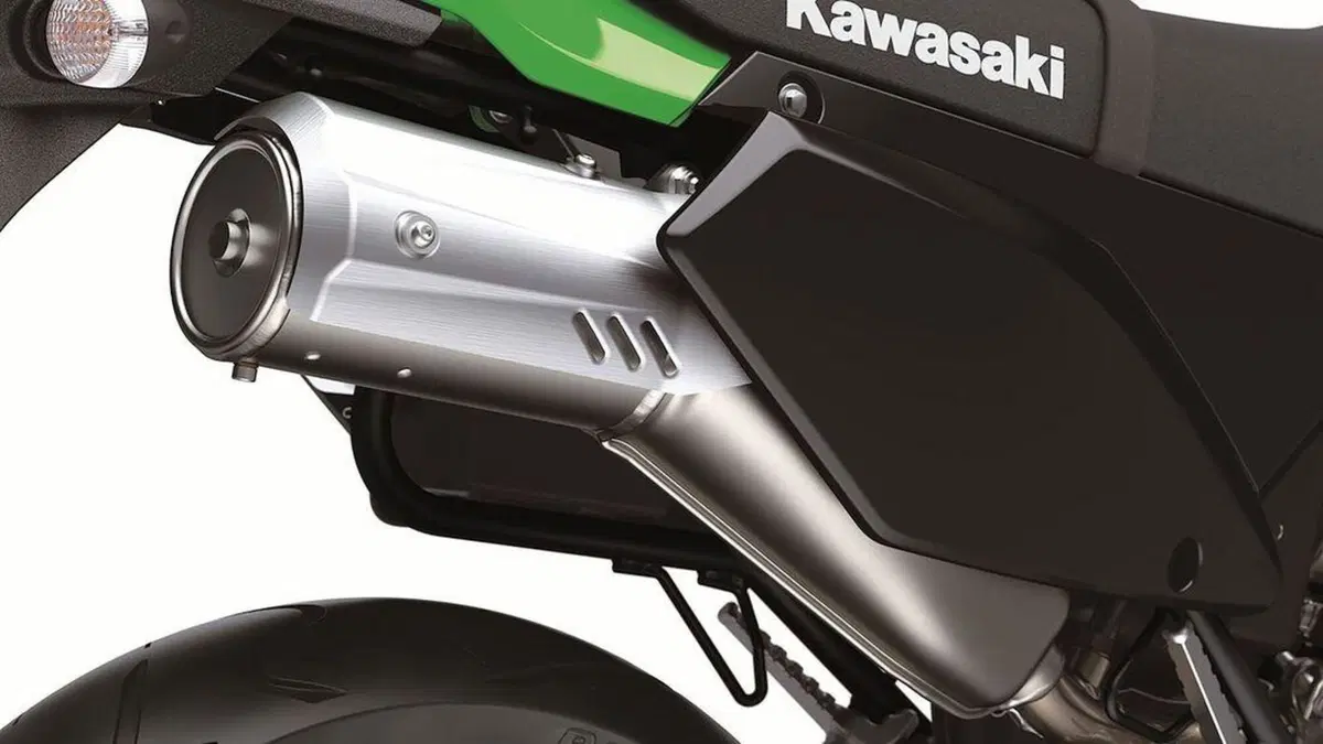 Kawasaki KLX300 e KLX300 SM m.y. 2021. Enduro stradale e supermotard (7)