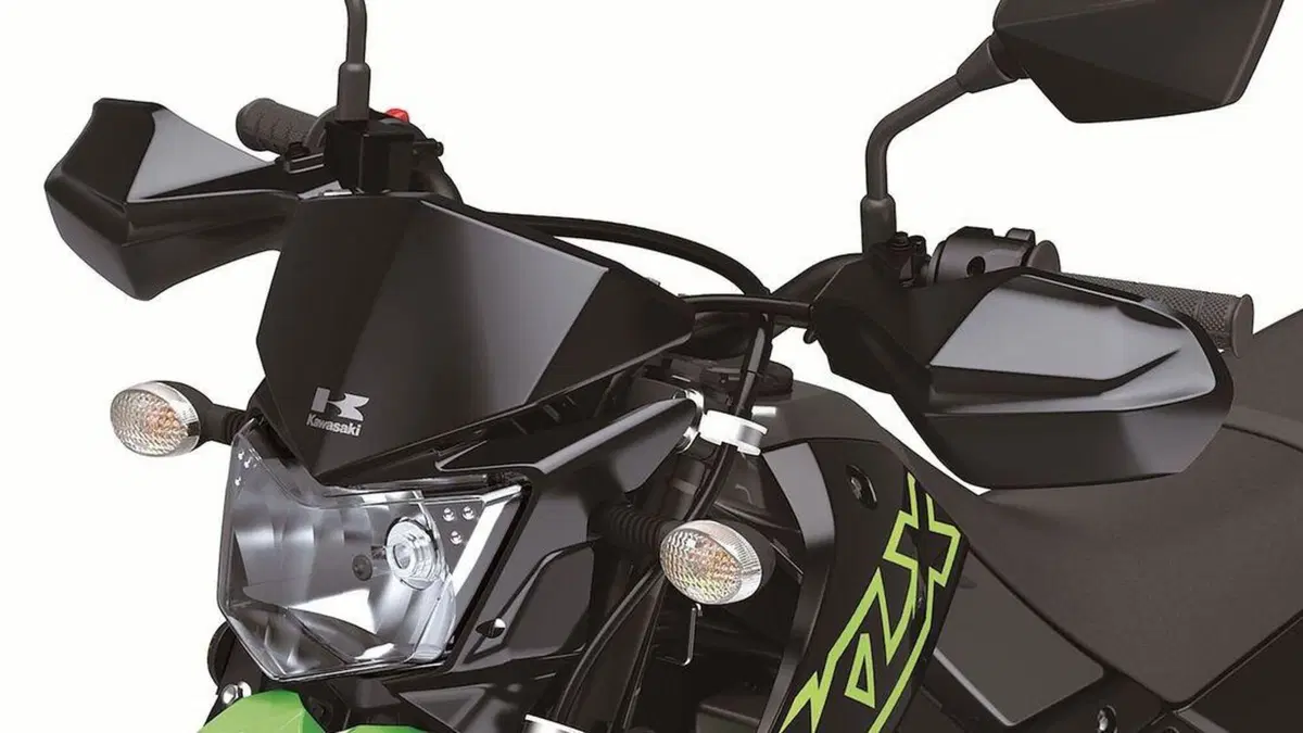 Kawasaki KLX300 e KLX300 SM m.y. 2021. Enduro stradale e supermotard (6)