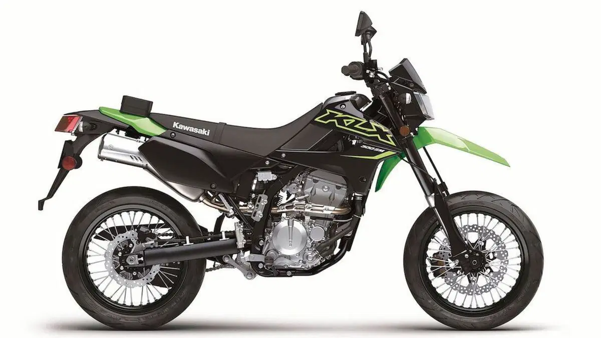 Kawasaki KLX300 e KLX300 SM m.y. 2021. Enduro stradale e supermotard