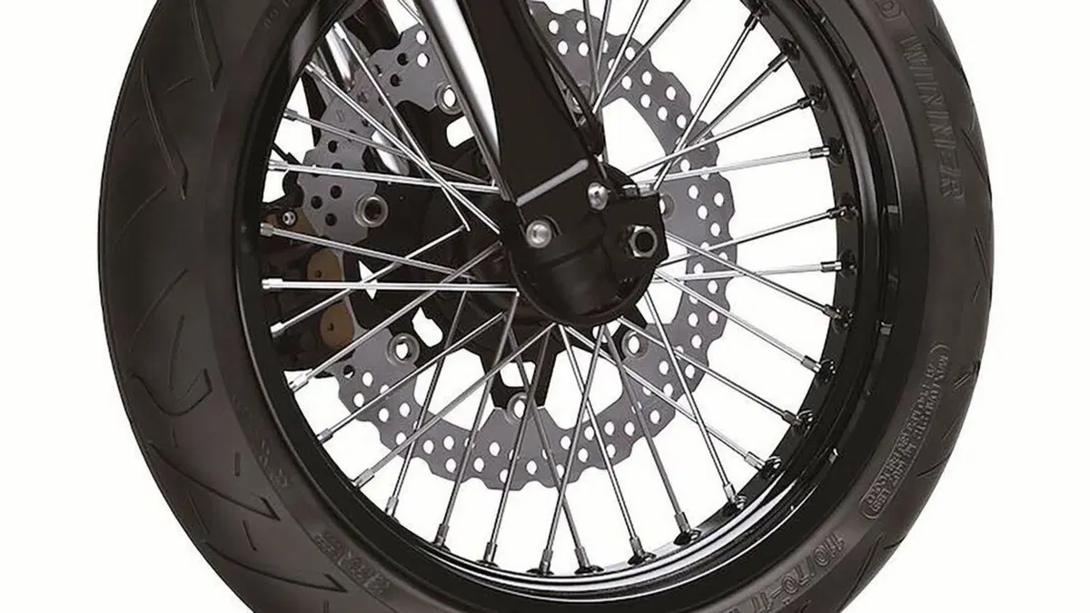 Kawasaki KLX300 e KLX300 SM m.y. 2021. Enduro stradale e supermotard (9)