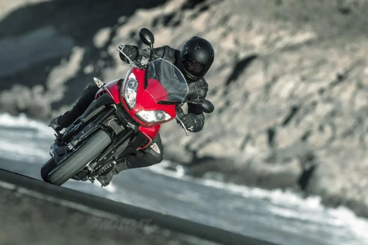 Nuova Triumph Tiger Sport 1050 2013 (7)