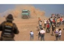 Dakar 2013. Tappa 5. Incidente mortale, coinvolto mezzo dell'assistenza. Italiani: out Viglio