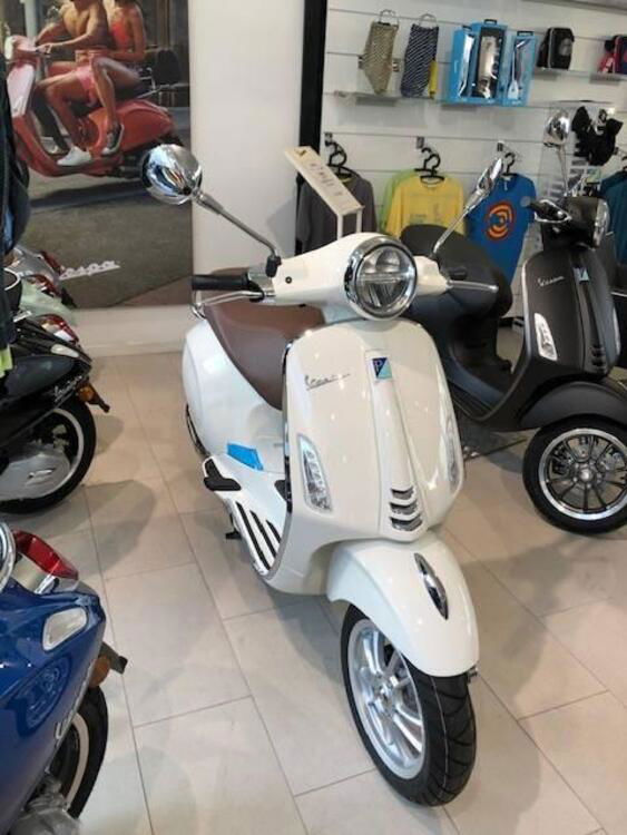 Vespa Primavera 150 (2021 - 23) (2)