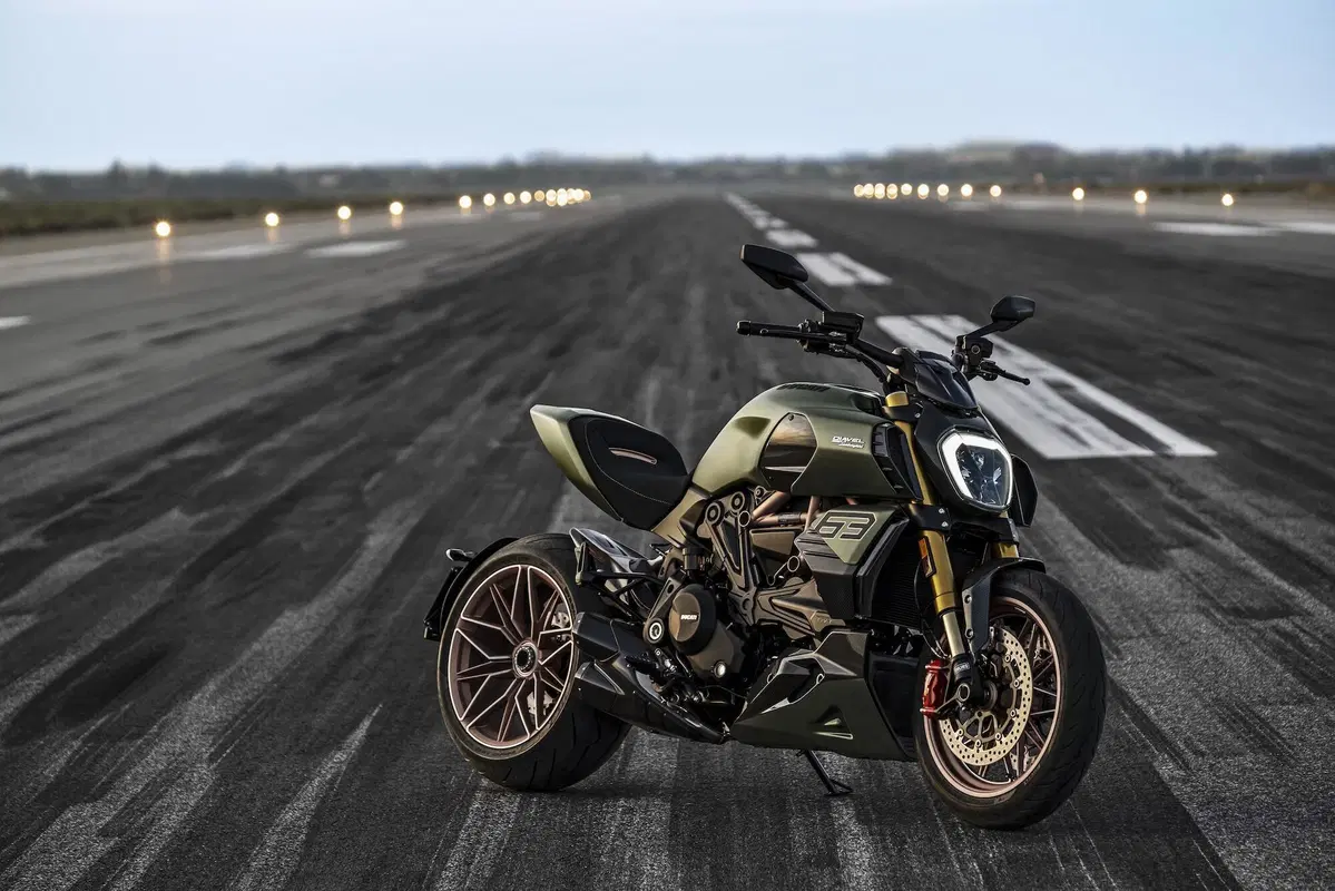 Diavel 1260 Lamborghini: dati e foto (20)