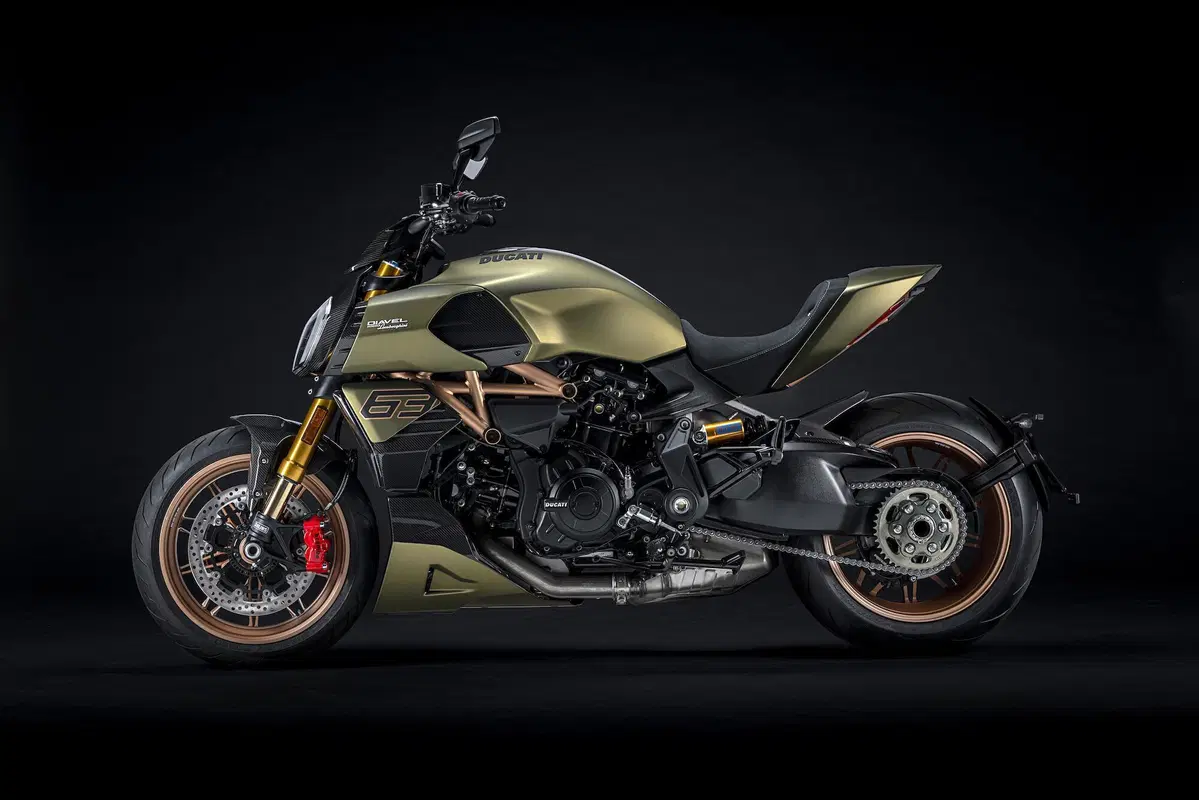 Diavel 1260 Lamborghini: dati e foto (26)