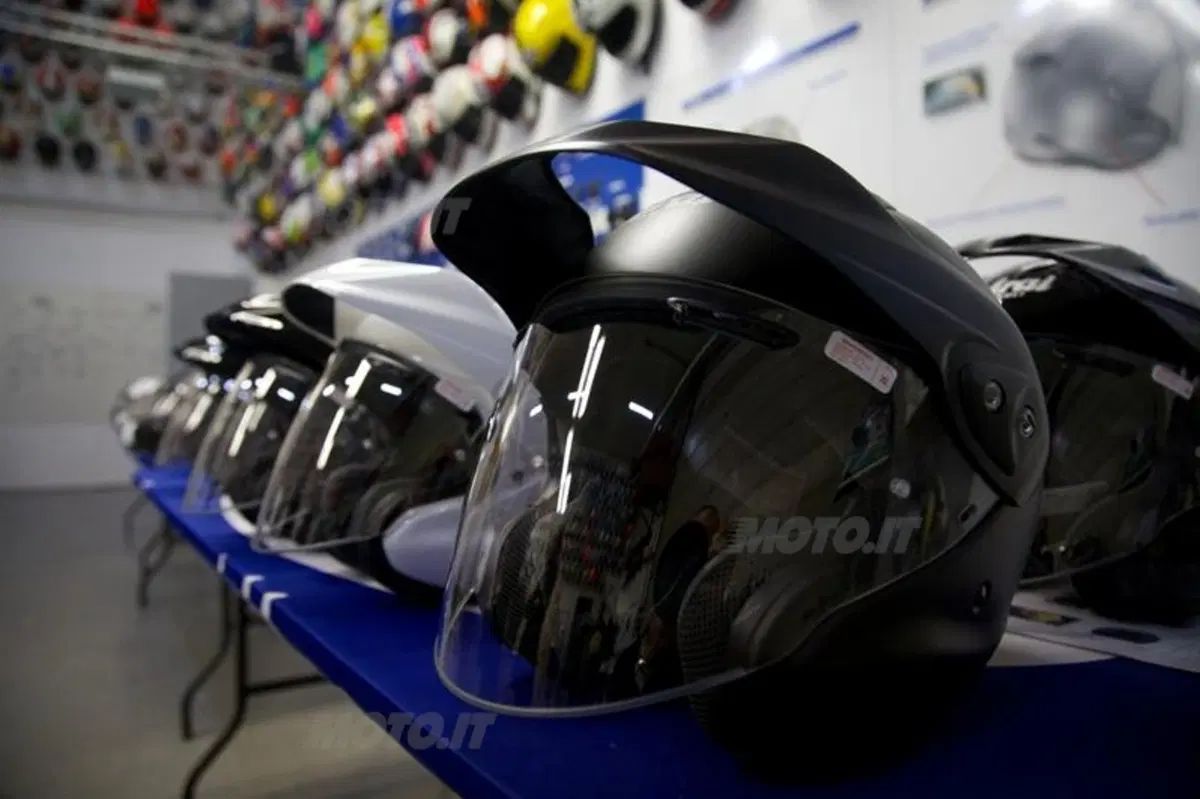 Arai presenta ad Amsterdam le novità 2013