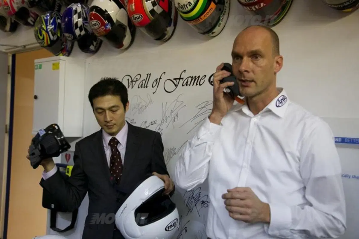 Arai presenta ad Amsterdam le novità 2013 (3)
