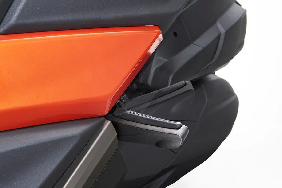 Nuovo Kymco DT X360 2021. Il mood è Crossover (10)