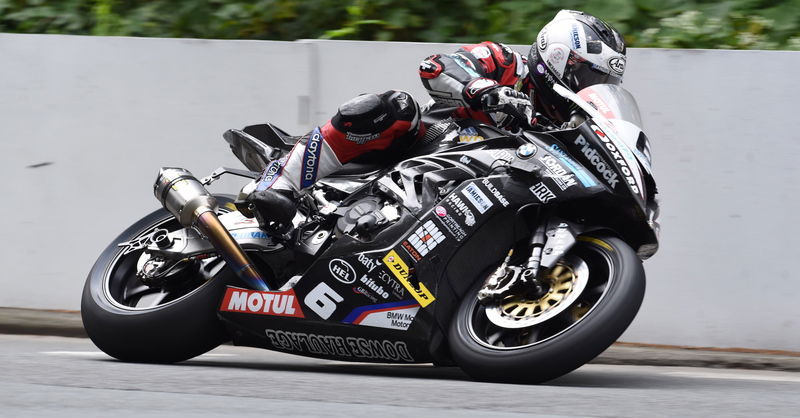 TT 2016, RST Superbike: Dunlop vince e distrugge il record