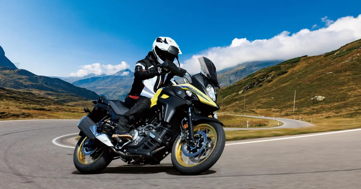 Suzuki V-Strom 650 e 650XT 2021. Euro 5 e kit touring compreso