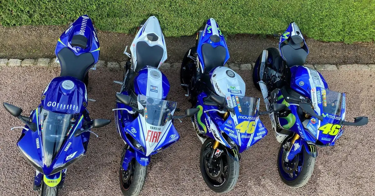 Quattro Yamaha YZF-R1 "Rossi replica" all'asta