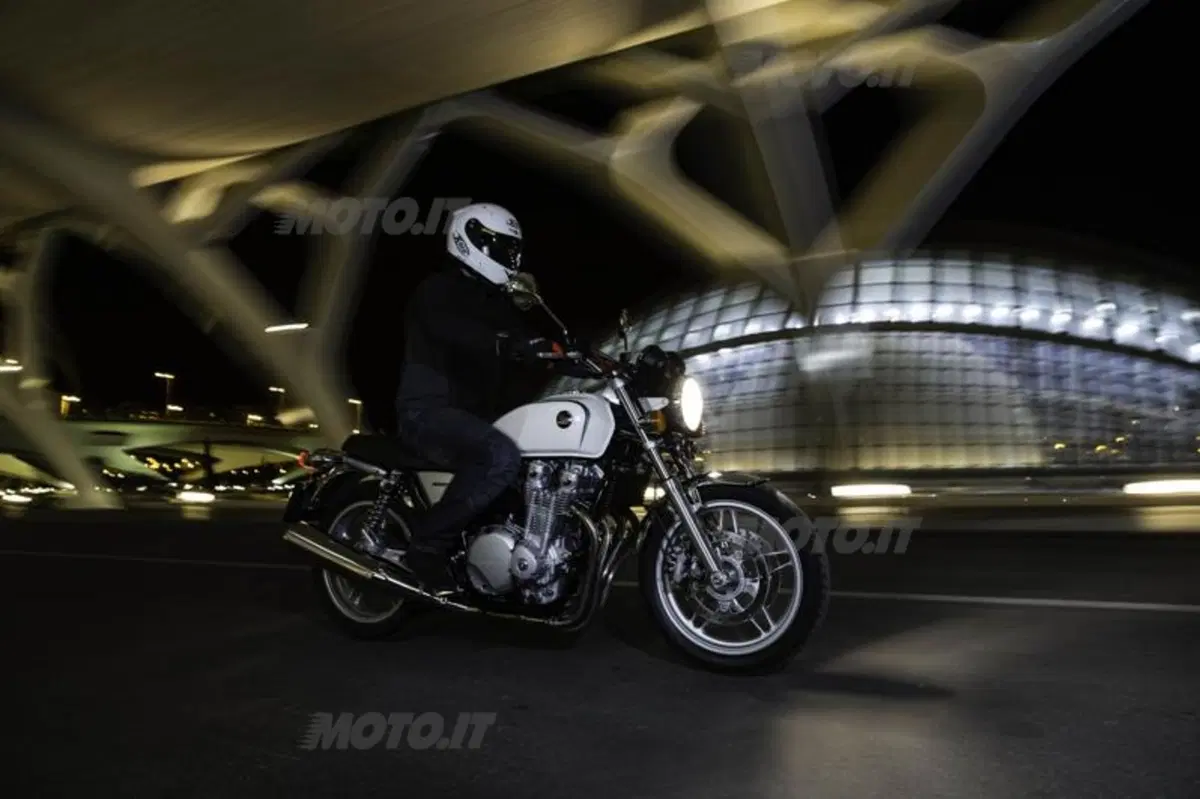 Honda CB1100 (3)
