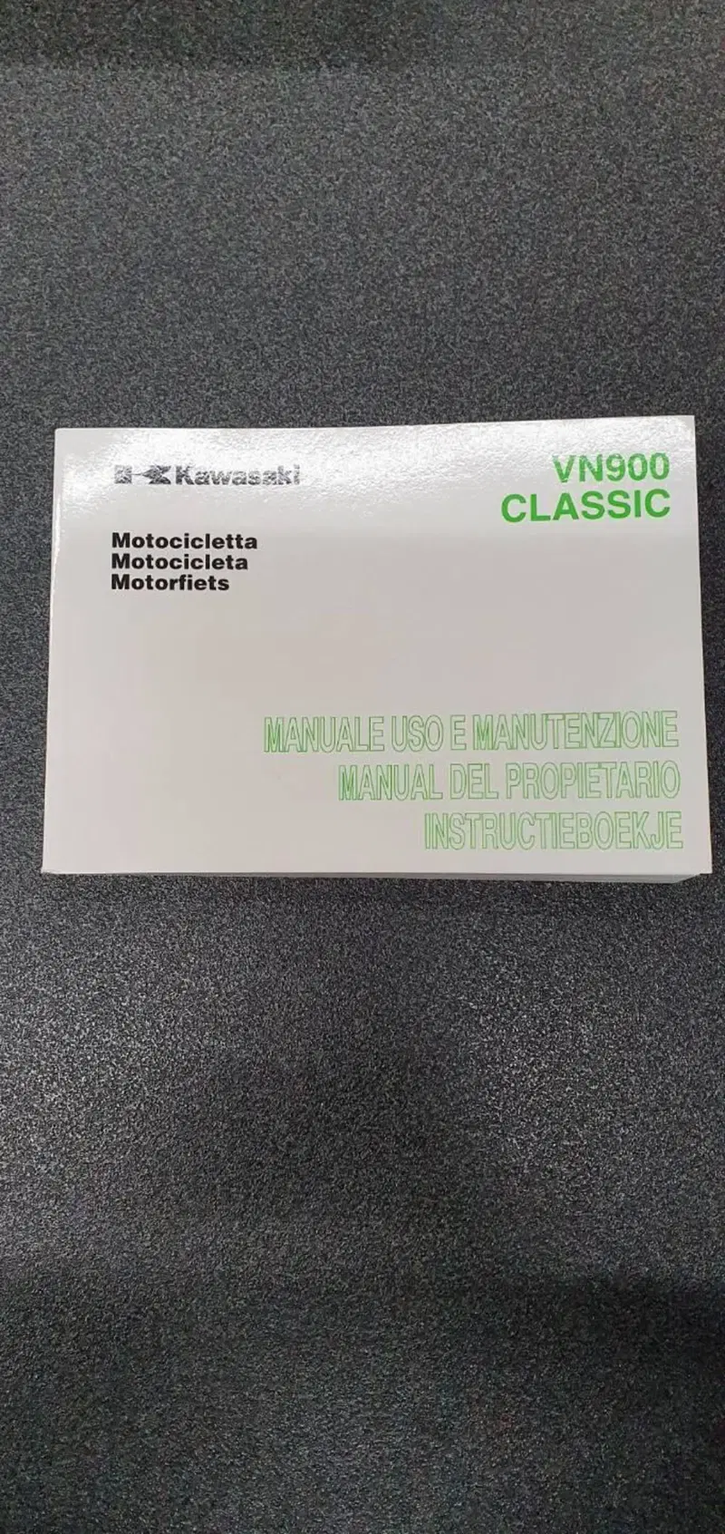 USO E MANUTENZIONE KAWASAKI VN 900 CLASSIC