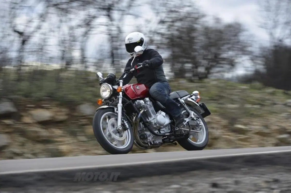 Honda CB1100 (6)