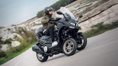 Kymco CV3: il maxi scooter a tre ruote arriverà nel 2021 (8)