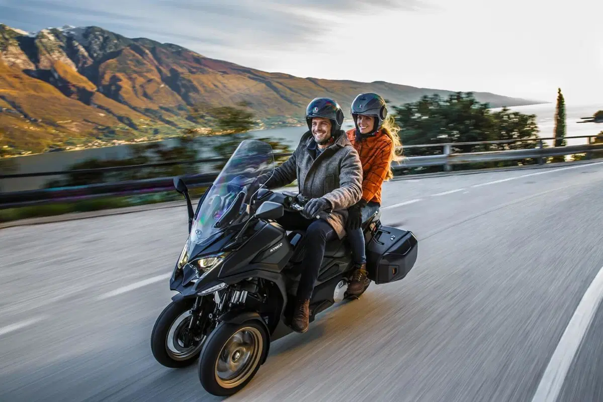 Kymco CV3: il maxi scooter a tre ruote arriverà nel 2021 (9)