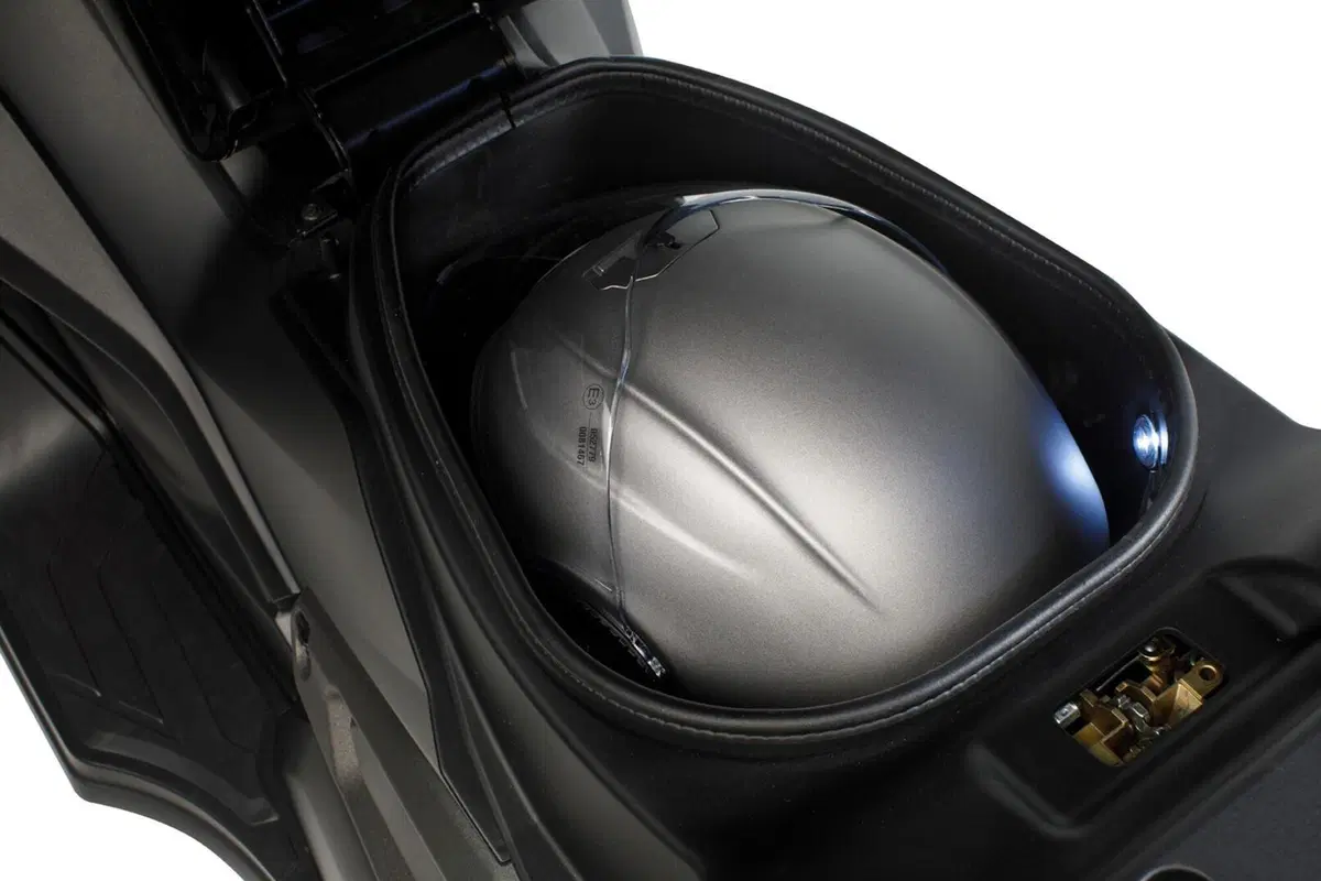 Kymco CV3: il maxi scooter a tre ruote arriverà nel 2021 (6)