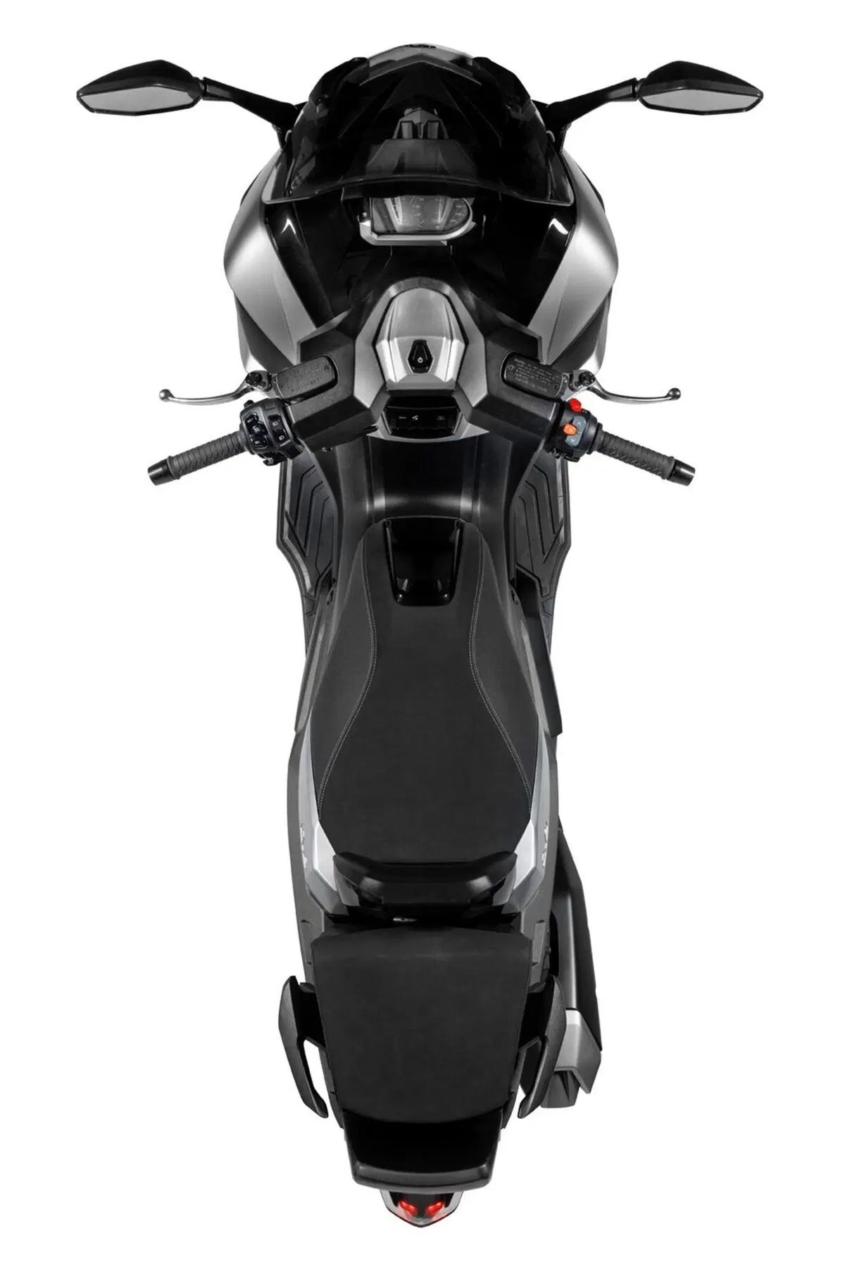 Kymco CV3: il maxi scooter a tre ruote arriverà nel 2021 (10)