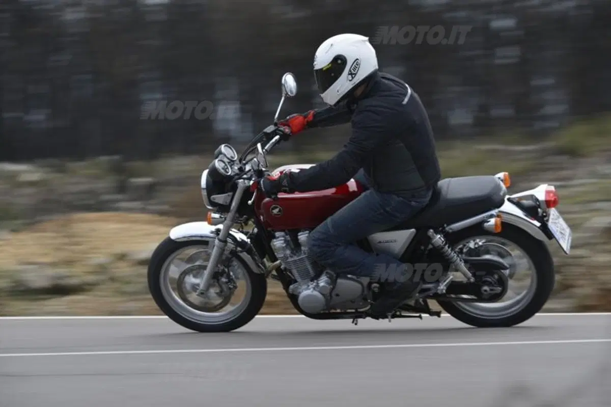Honda CB1100 (9)