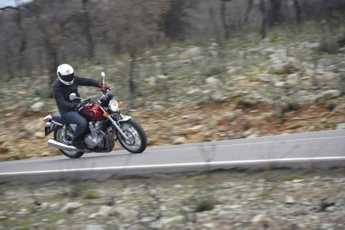Honda CB1100 (11)