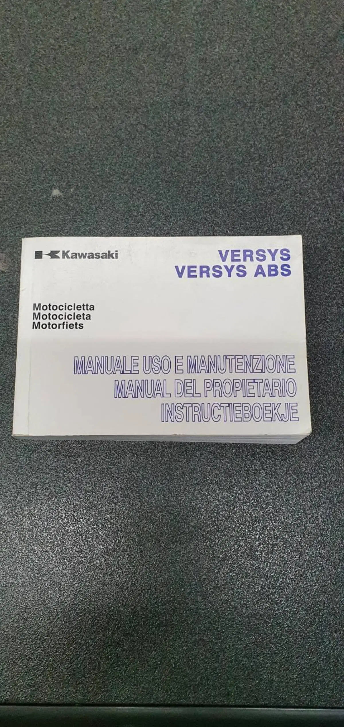 USO E MANUTENZIONE MANUALE KAWASAKI VERSYS