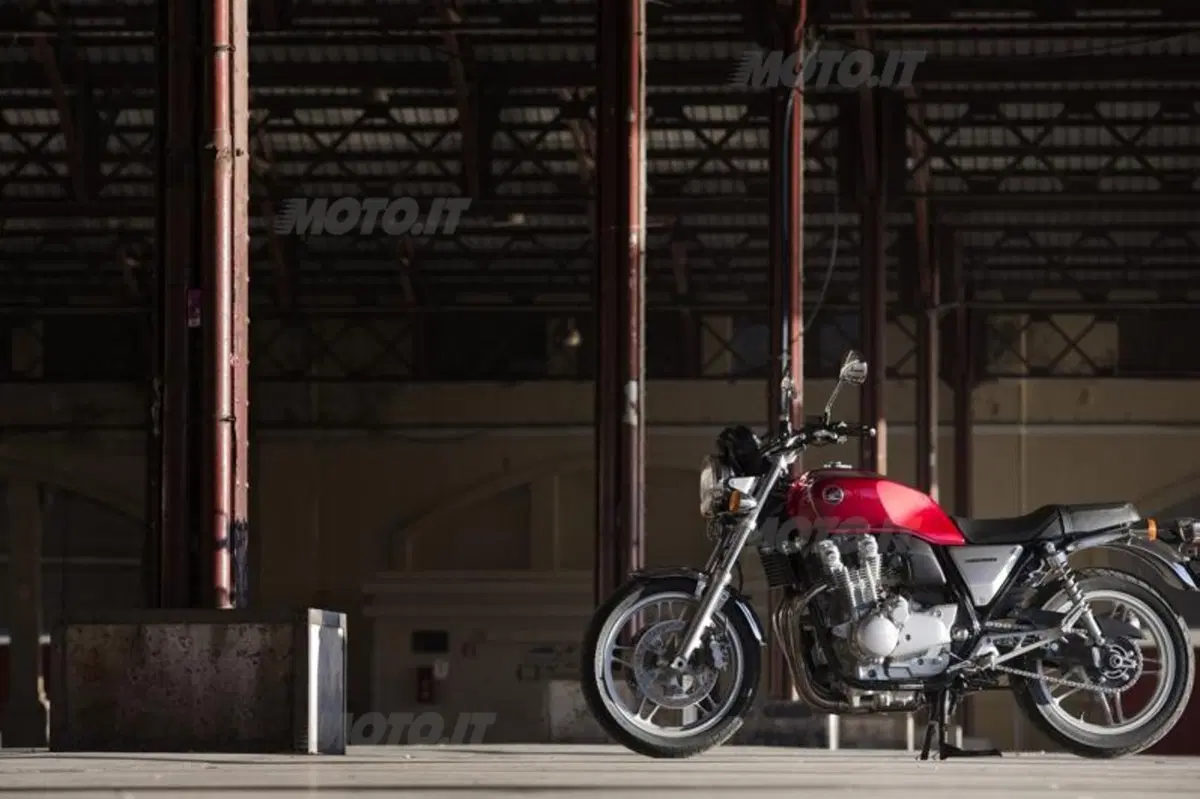 Honda CB1100 (18)