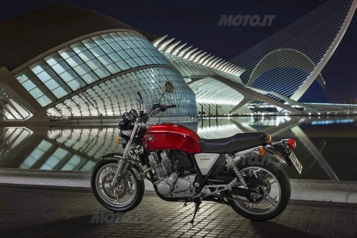 Honda CB1100 (24)
