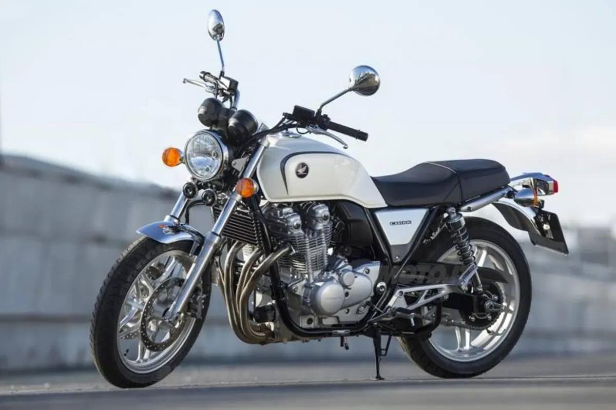 Honda CB1100 (25)