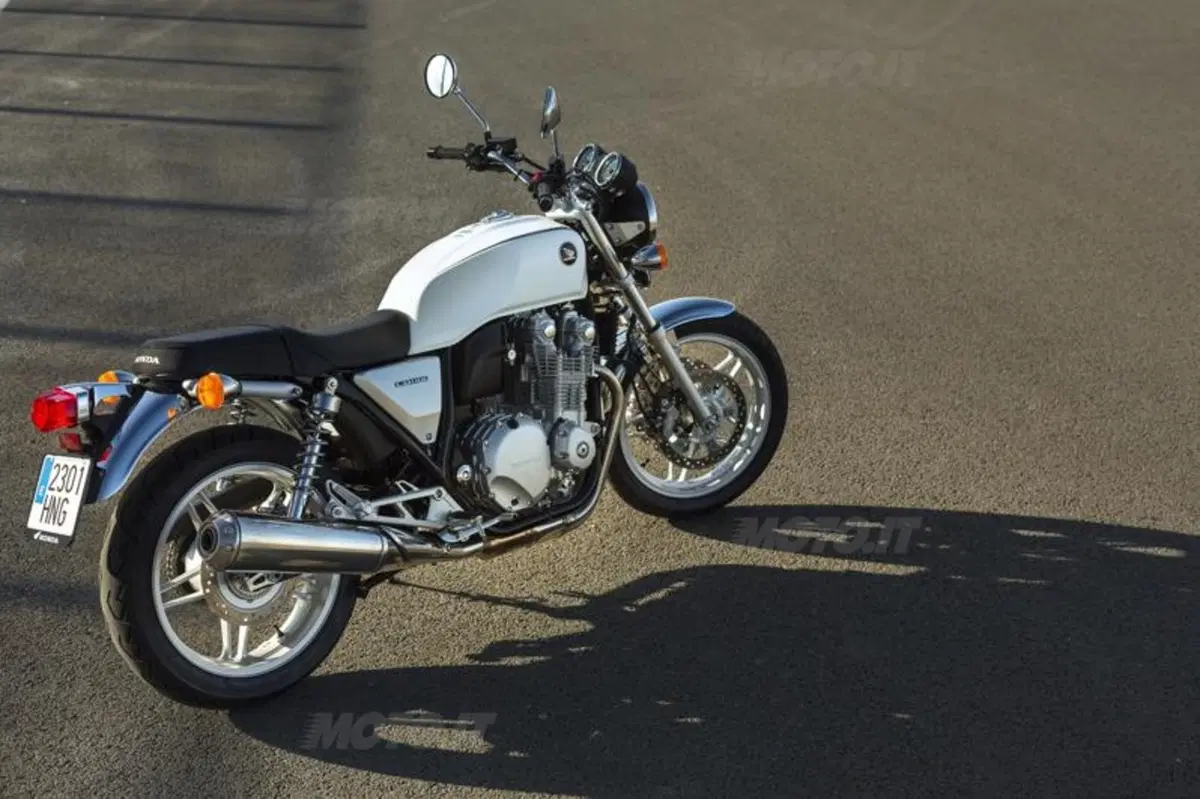 Honda CB1100 (26)
