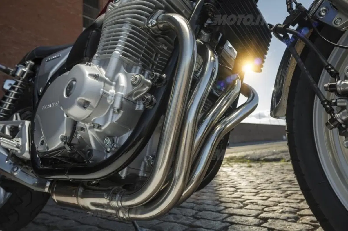 Honda CB1100 (31)