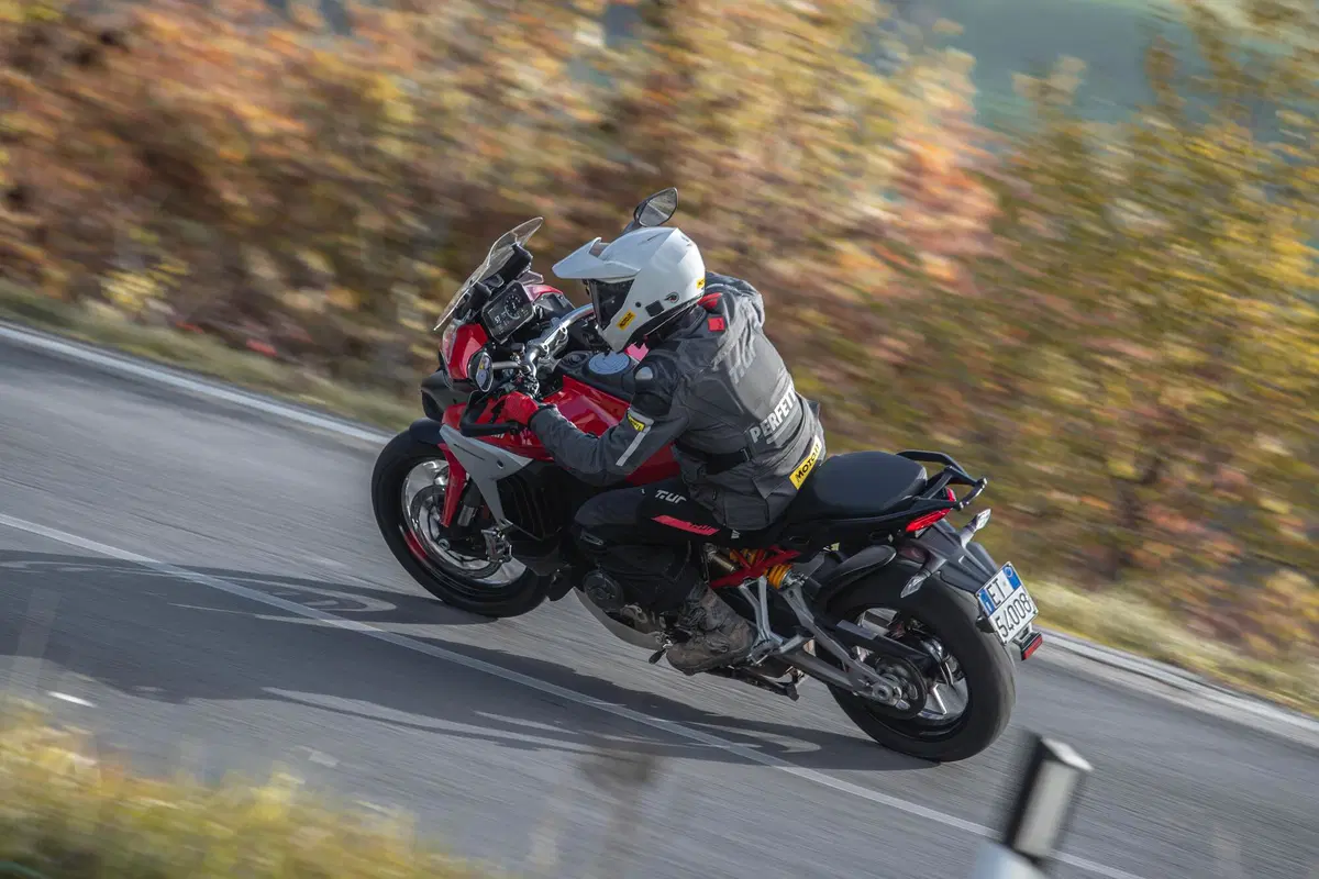 Ducati Multistrada V4 TEST: tutto quello che c'è da sapere sulla nuova Multi da 170 cv