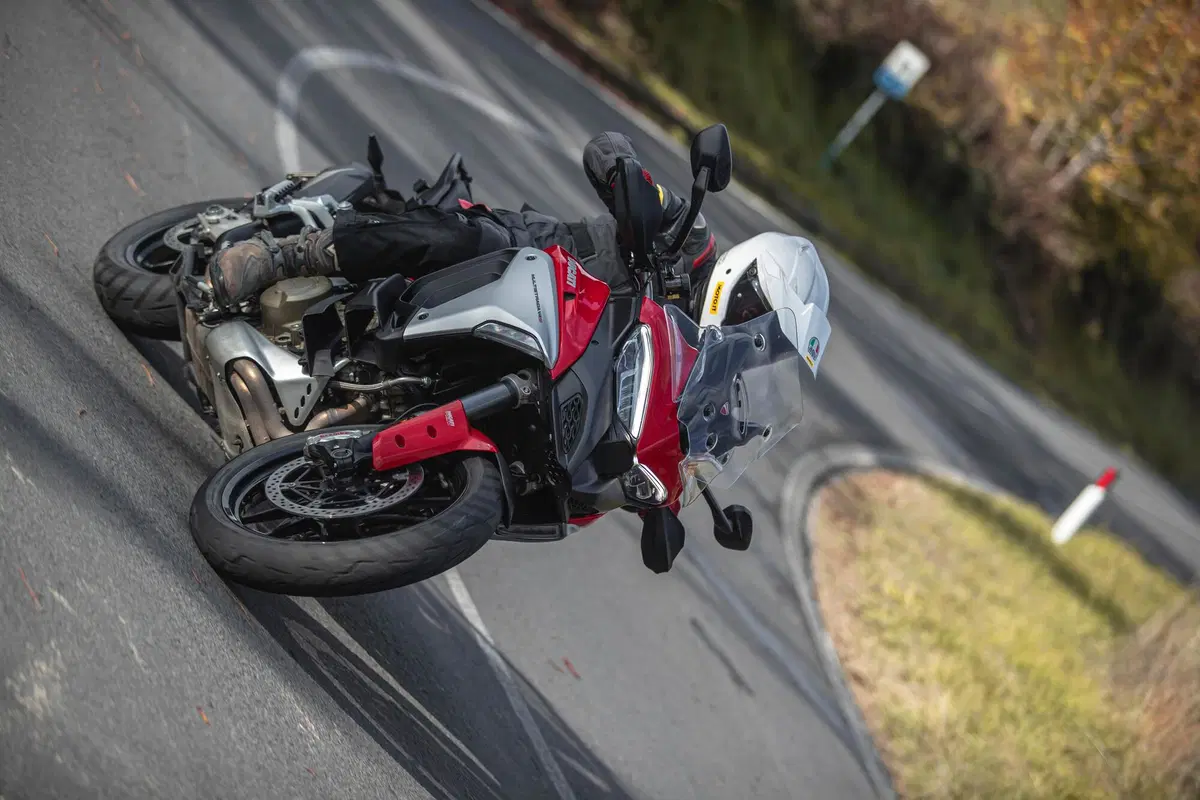 Ducati Multistrada V4 TEST: tutto quello che c'è da sapere sulla nuova Multi da 170 cv (7)