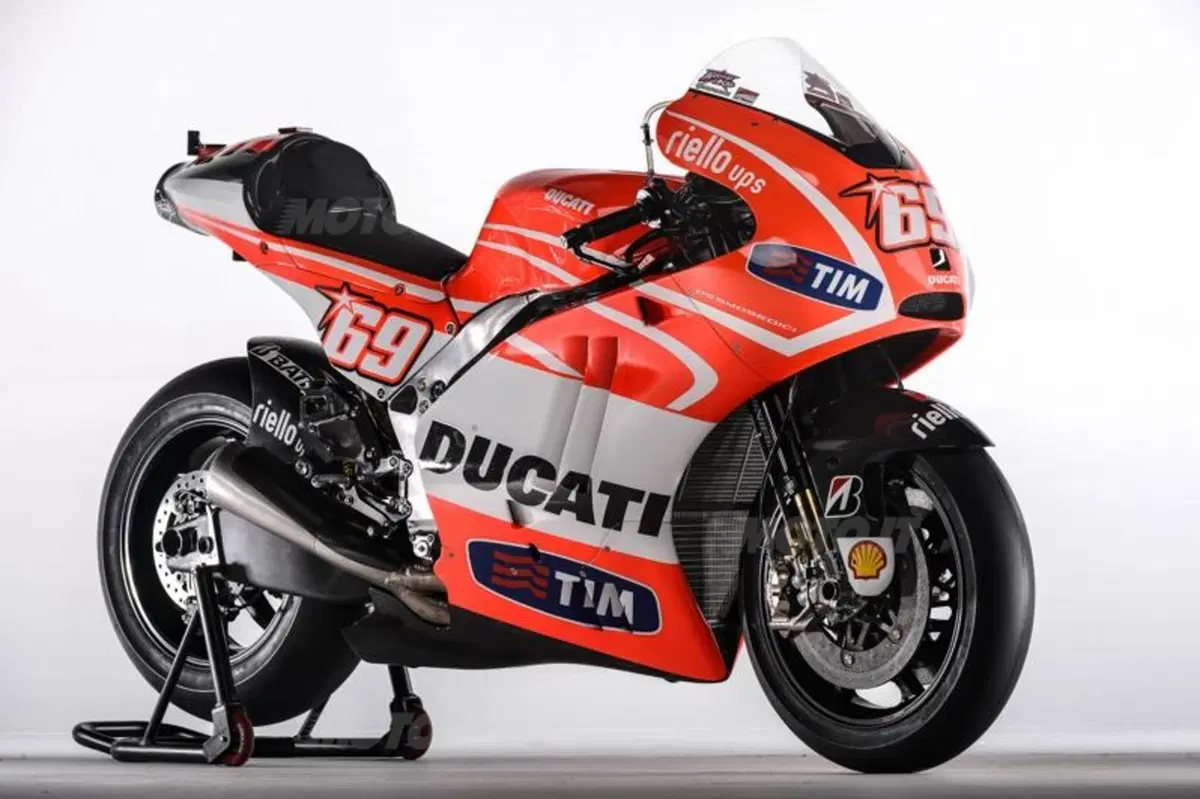 Ducati Desmosedici GP13 svelata al Wrooom