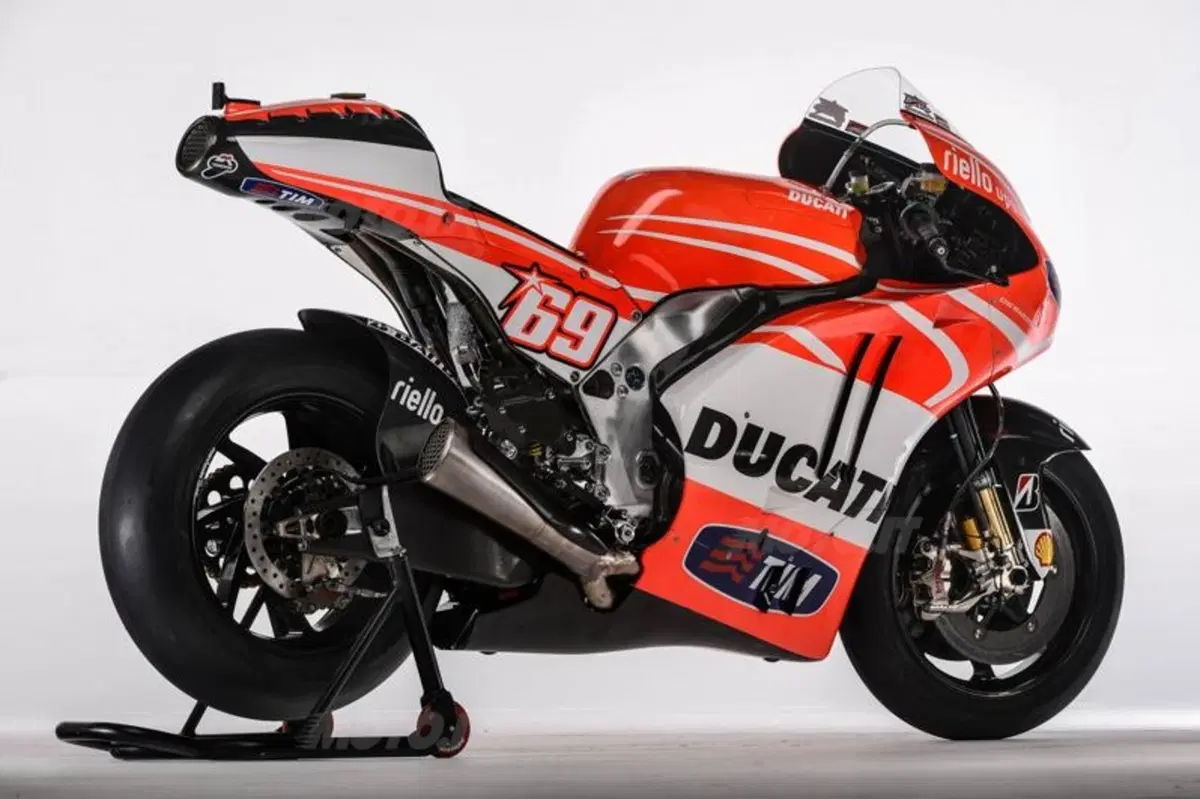 Ducati Desmosedici GP13 svelata al Wrooom (3)