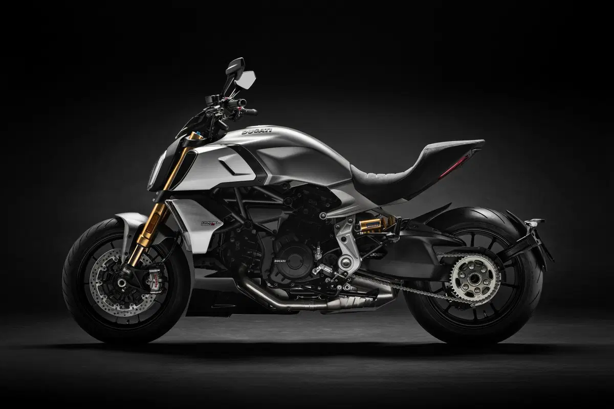 Ducati Diavel 1260 Diavel 1260 S (2021 - 22) (8)