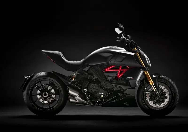 Ducati Diavel 1260 Diavel 1260 S (2021 - 22) (2)