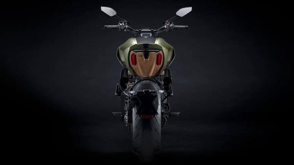 Ducati Diavel 1260 Diavel 1260 Lamborghini (2021) (5)