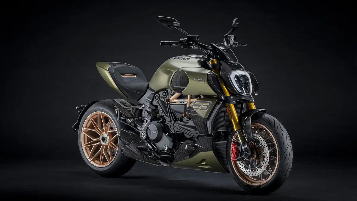 Ducati Diavel 1260 Diavel 1260 Lamborghini (2021) (2)