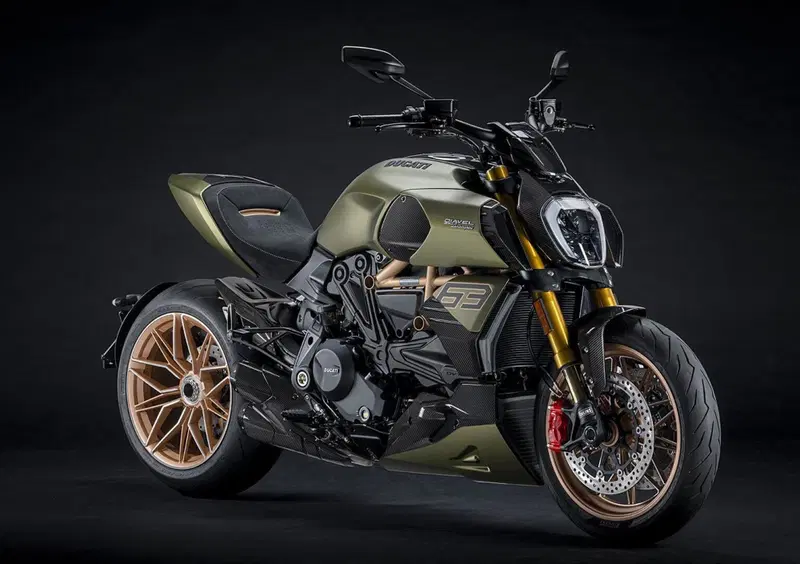 Ducati Diavel 1260 Diavel 1260 Lamborghini (2021) (2)