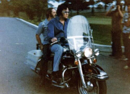 L'Harley-Davidson di Elvis Presley all'asta (7)