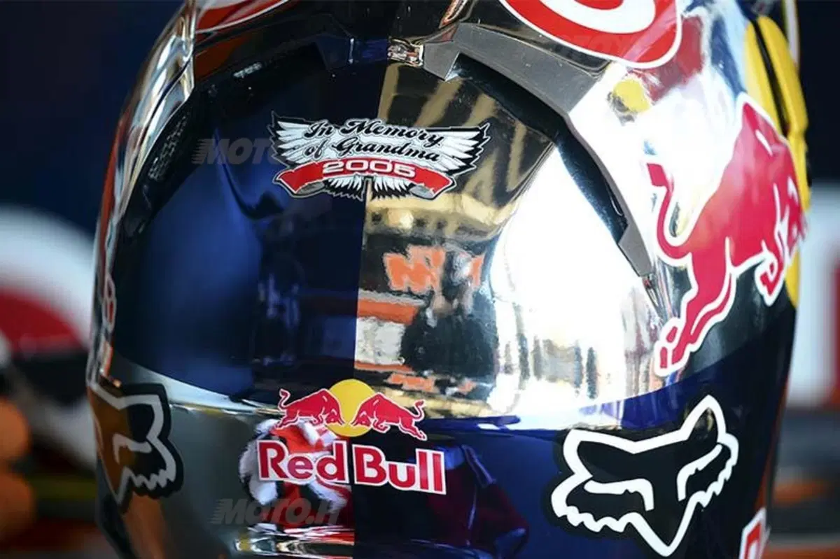 Le foto più belle del Supercross di Phoenix  (19)