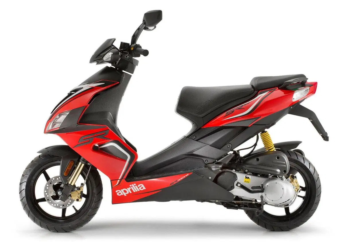 Scooter elettrico Aprilia? Depositato il nome "eSR1"