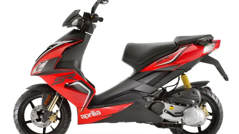 Scooter elettrico Aprilia? Depositato il nome "eSR1"