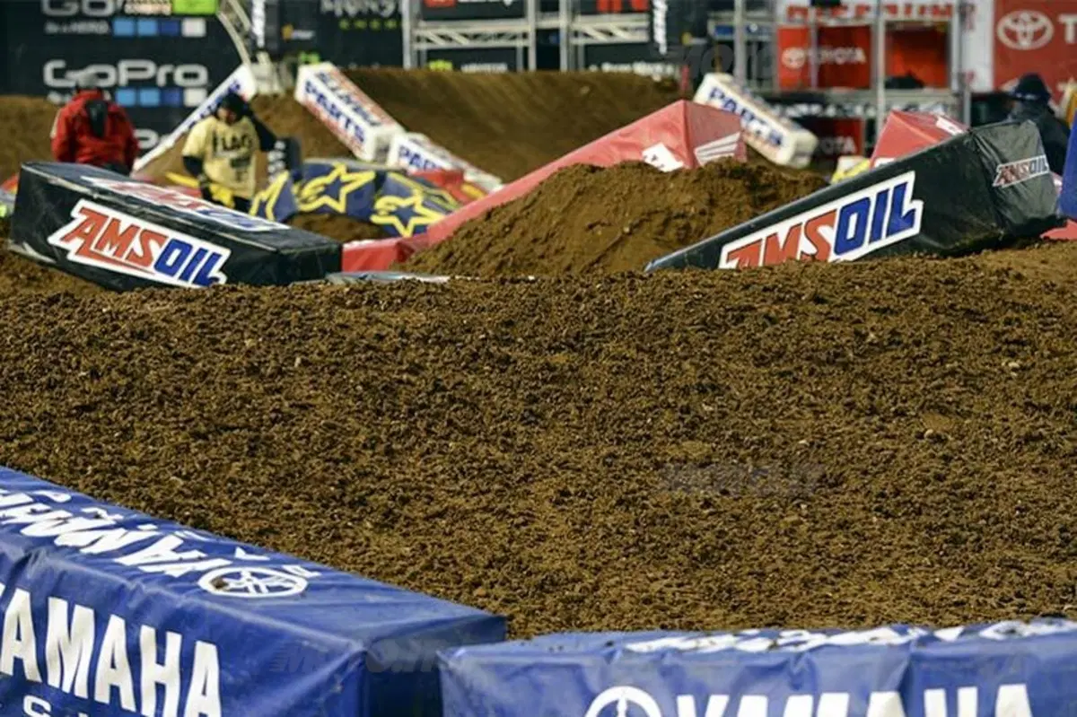 Le foto più belle del Supercross di Phoenix  (22)