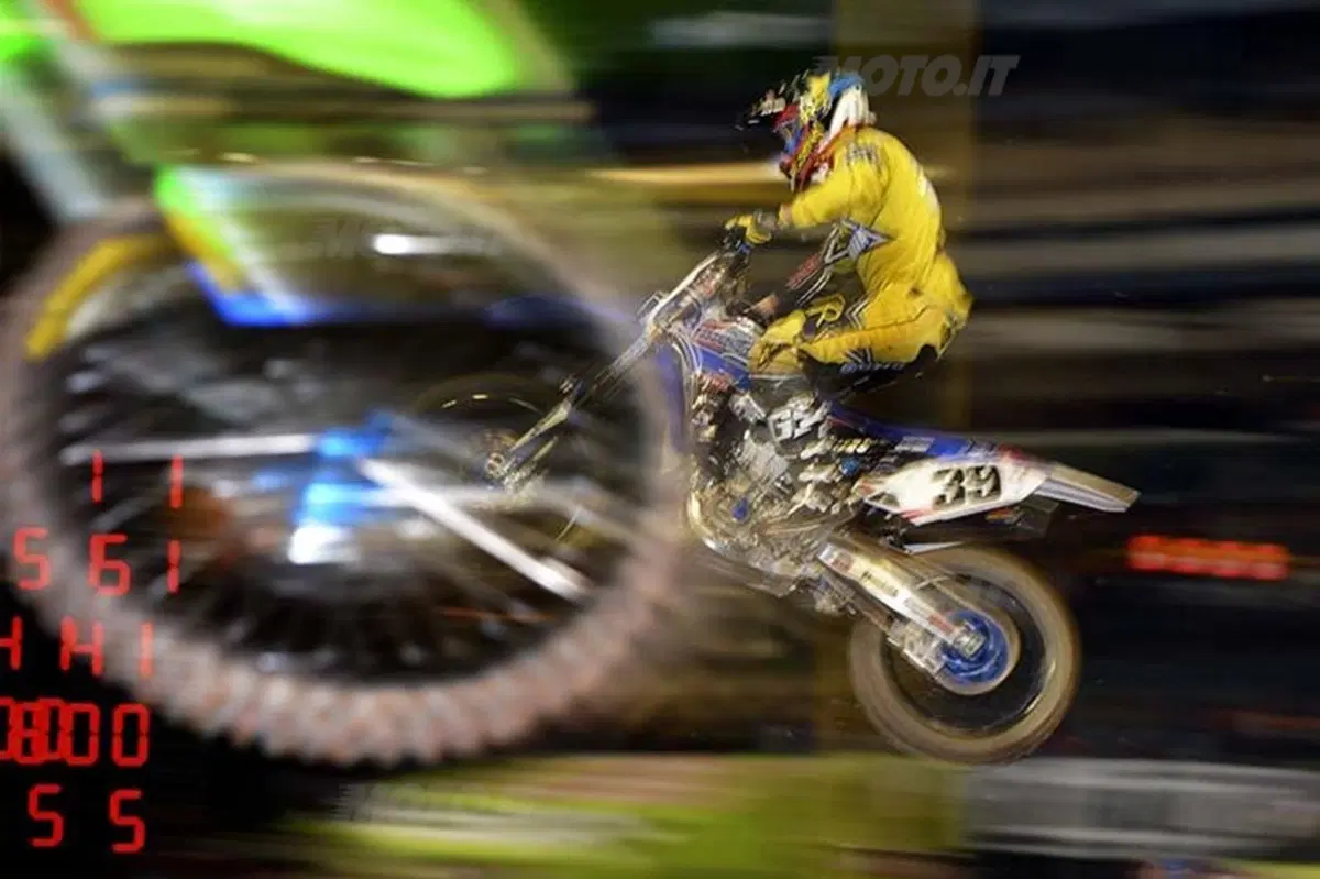 Le foto più belle del Supercross di Phoenix  (23)