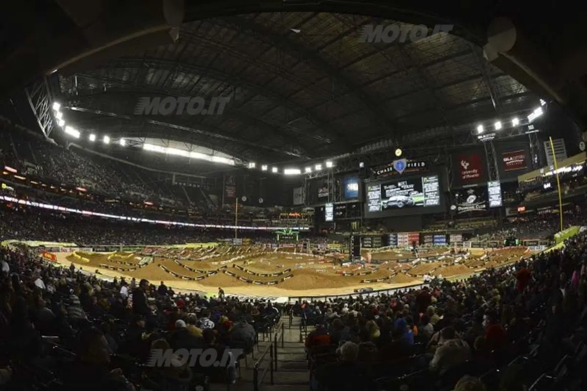 Le foto più belle del Supercross di Phoenix  (46)