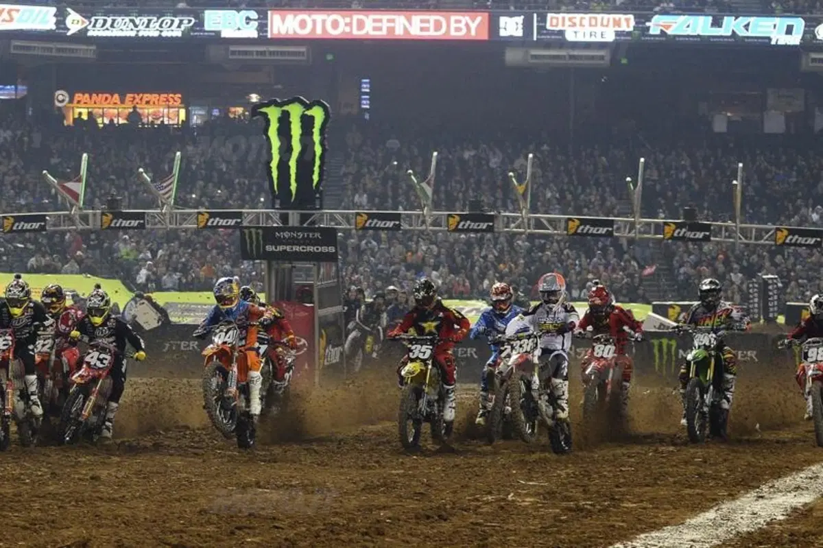 Le foto più belle del Supercross di Phoenix  (49)
