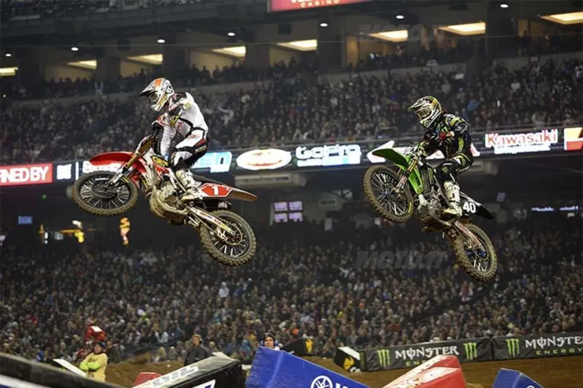 Le foto più belle del Supercross di Phoenix  (53)